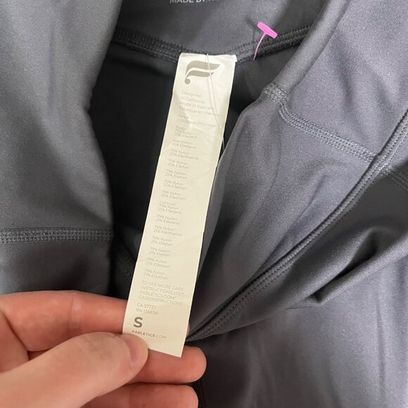 Fabletics Athletic Trinity High Rise Pocket Yoga Pants Grey NWT Women’s Sz S / 6 - Picture 9 of 9